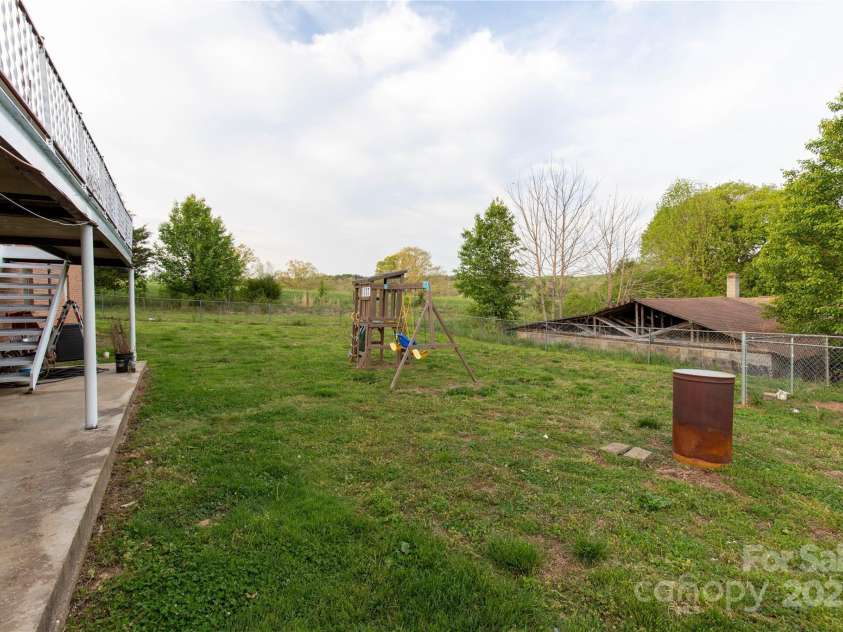 4024 Kenwood Drive, Jonesville, NC 28642.  MLS# CAR4248735, YatesRealty ID 13131. 