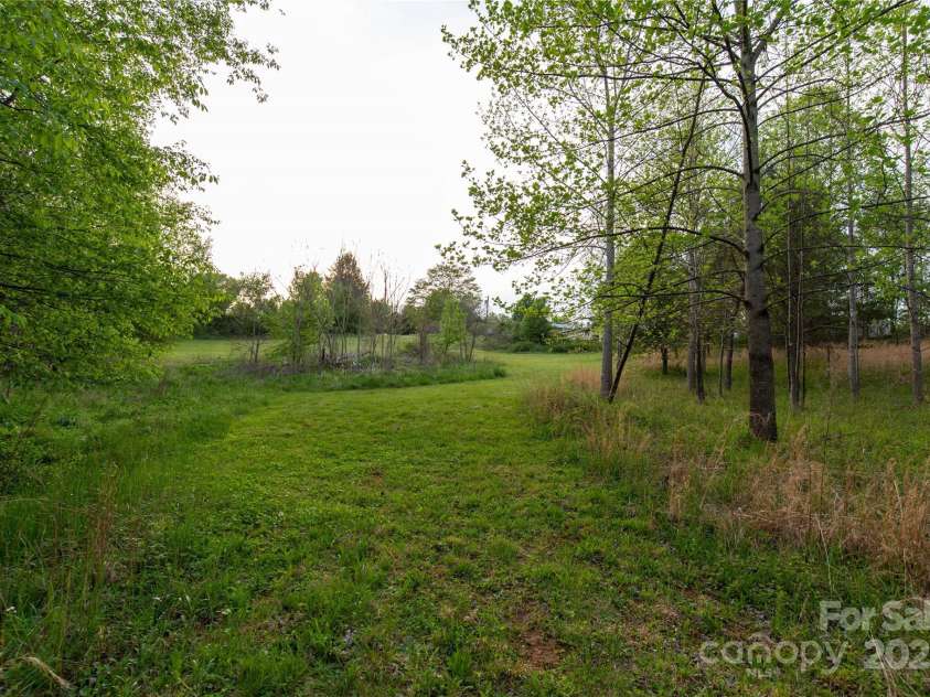 4024 Kenwood Drive, Jonesville, NC 28642.  MLS# CAR4248735, YatesRealty ID 13131. 