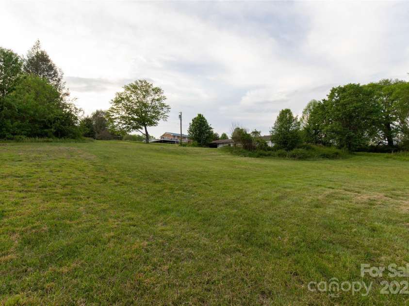 4024 Kenwood Drive, Jonesville, NC 28642.  MLS# CAR4248735, YatesRealty ID 13131. 