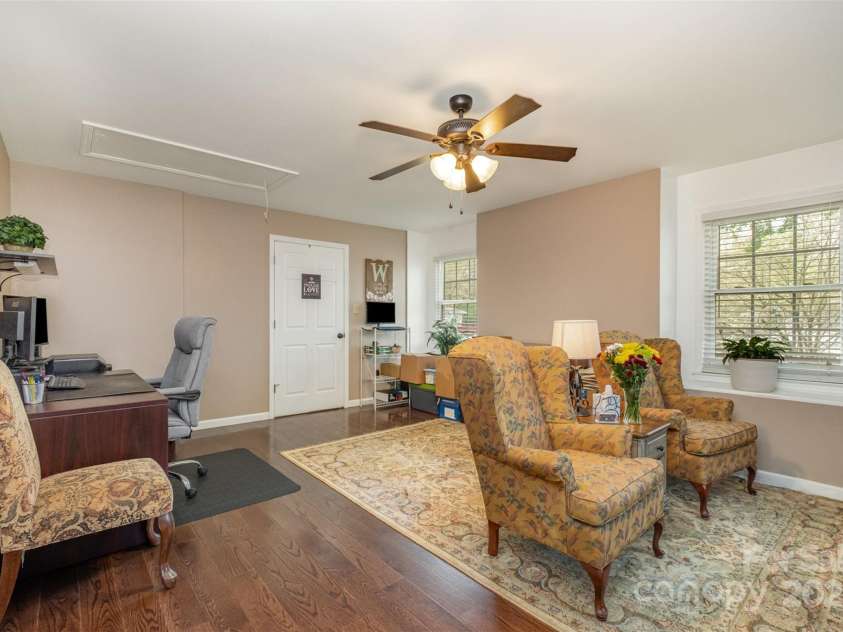 106 Oakwood Drive, Kings Mountain, NC 28086.  MLS# CAR4248964, YatesRealty ID 13132. 