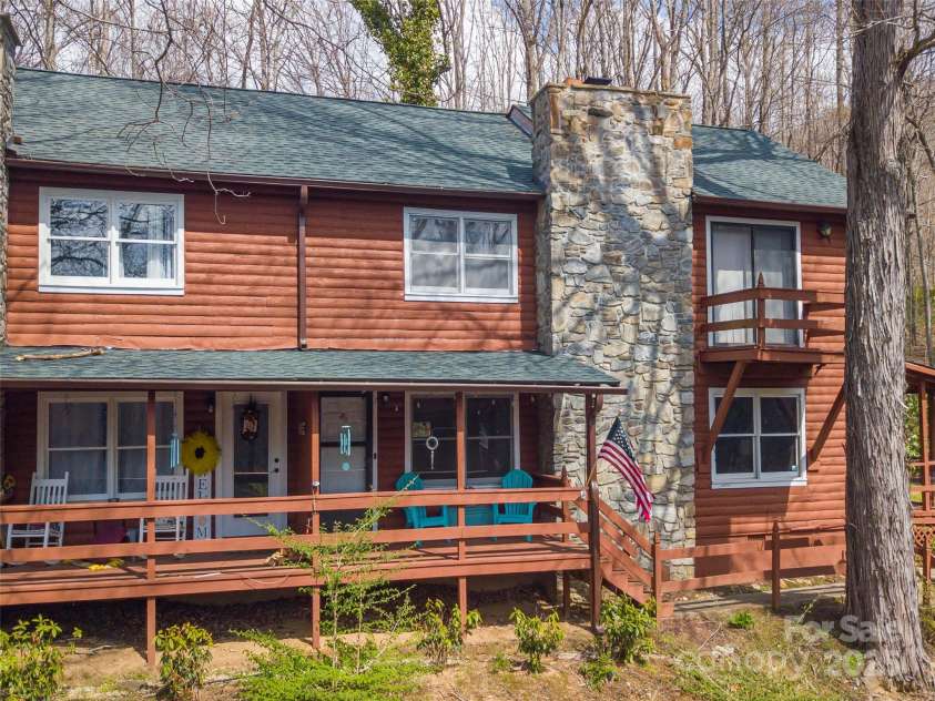 28 Cricket Lane, Maggie Valley, NC 28751.  MLS# CAR4243369, YatesRealty ID 13133. 