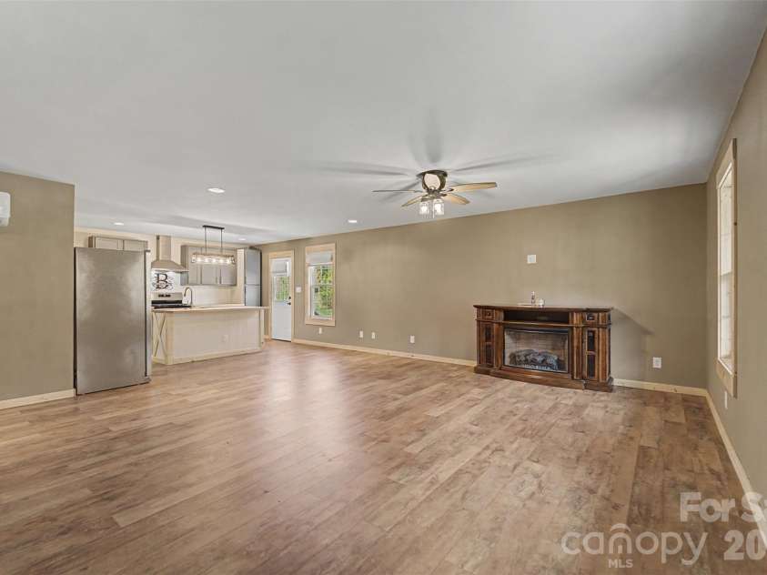 3240 Old Henson Cove Road, Canton, NC 28716.  MLS# CAR4356153, YatesRealty ID 13133. 