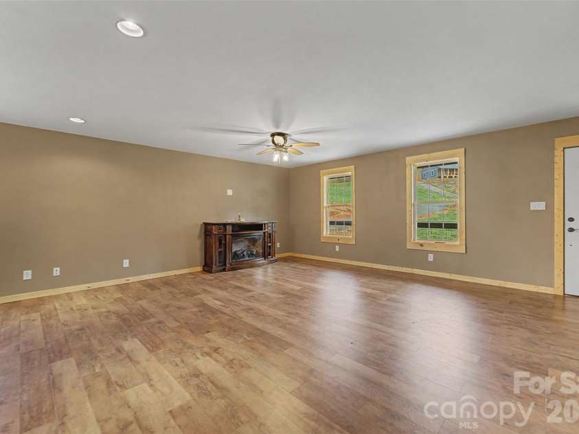 3240 Old Henson Cove Road, Canton, NC 28716.  MLS# CAR4356153, YatesRealty ID 13133. 