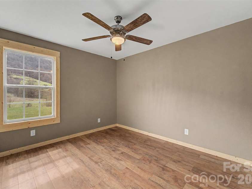 3240 Old Henson Cove Road, Canton, NC 28716.  MLS# CAR4356153, YatesRealty ID 13133. 