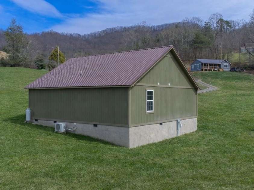 3240 Old Henson Cove Road, Canton, NC 28716.  MLS# CAR4356153, YatesRealty ID 13133. 