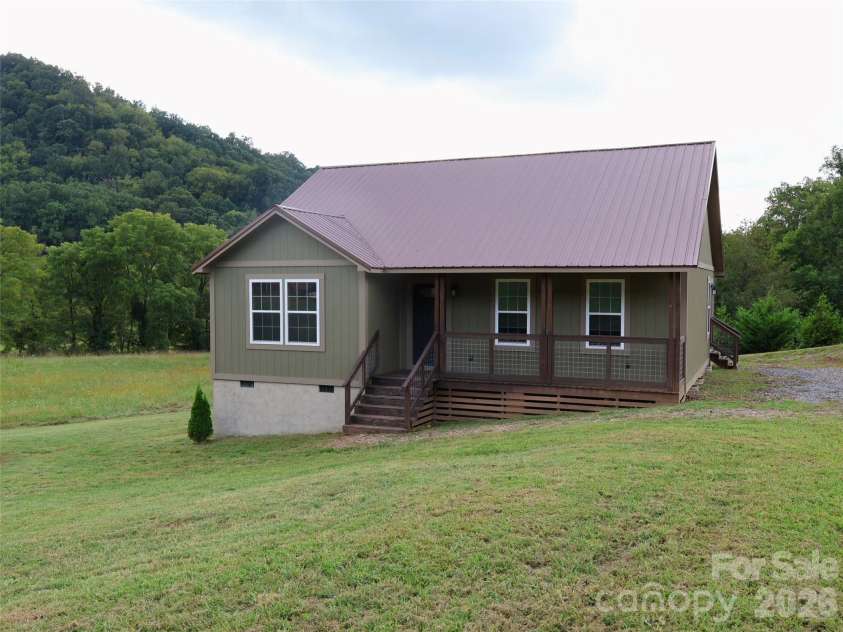 3240 Old Henson Cove Road, Canton, NC 28721.  MLS# CAR4423782, YatesRealty ID 13133. 