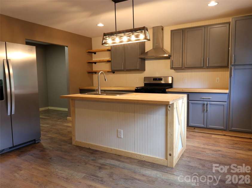 3240 Old Henson Cove Road, Canton, NC 28721.  MLS# CAR4423782, YatesRealty ID 13133. 