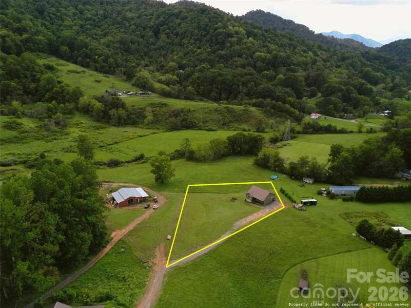 3240 Old Henson Cove Road, Canton, NC 28721.  MLS# CAR4423782, YatesRealty ID 13133. 