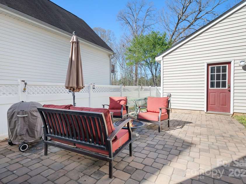 12419 Swan Wings Place, Huntersville, NC 28078.  MLS# CAR4235725, YatesRealty ID 13135. Enjoy the Outdoors!