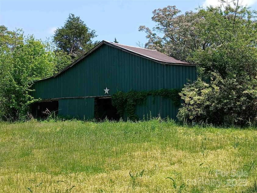 4194 Buffalo Shoals Road, Maiden, NC 28650.  MLS# CAR4251995, YatesRealty ID 13136. 