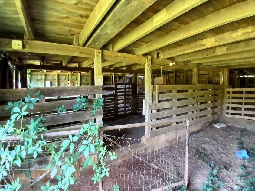 4194 Buffalo Shoals Road, Maiden, NC 28650.  MLS# CAR4251995, YatesRealty ID 13136. 