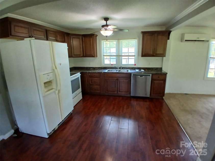 4194 Buffalo Shoals Road, Maiden, NC 28650.  MLS# CAR4251995, YatesRealty ID 13136. 