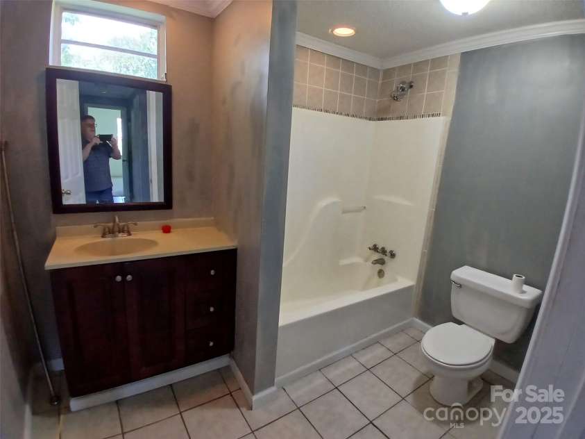 4194 Buffalo Shoals Road, Maiden, NC 28650.  MLS# CAR4251995, YatesRealty ID 13136. 