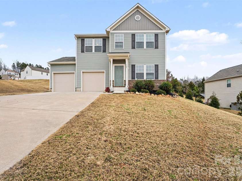 705 Wilshire Drive, Albemarle, NC 28001.  MLS# CAR4351237, YatesRealty ID 13136. 