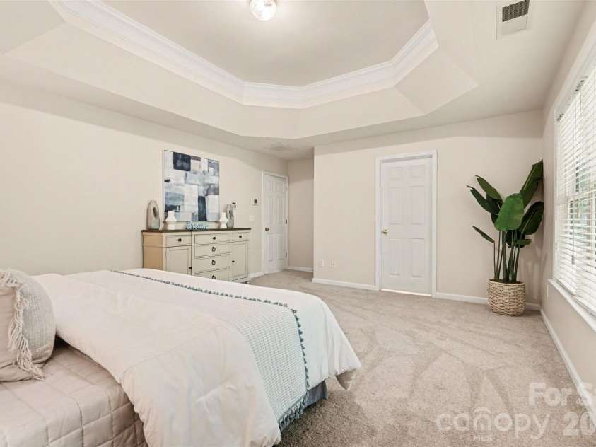 16919 Laureate Road, Huntersville, NC 28078.  MLS# CAR4366125, YatesRealty ID 13137. 