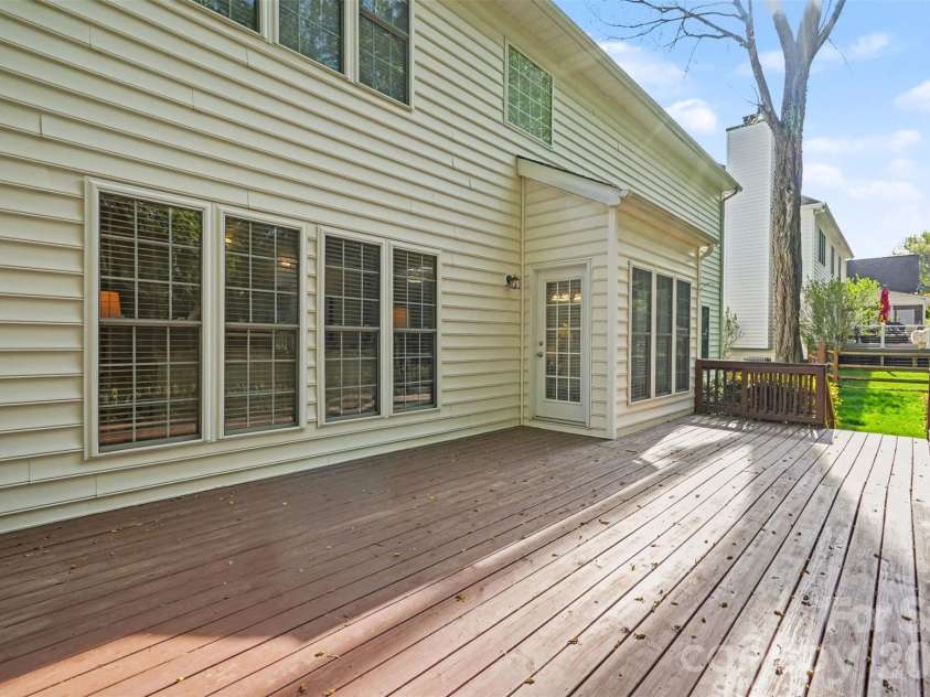 16919 Laureate Road, Huntersville, NC 28078.  MLS# CAR4366125, YatesRealty ID 13137. 