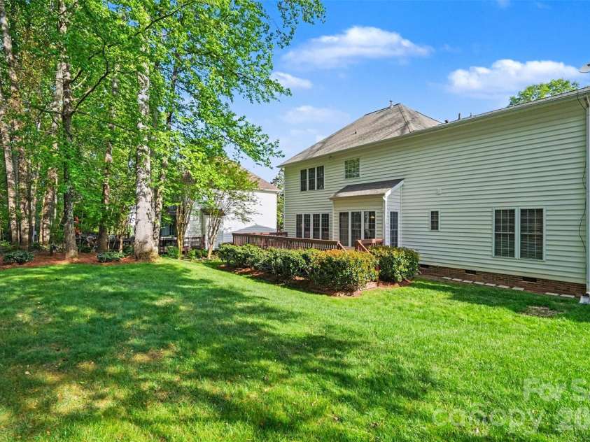 16919 Laureate Road, Huntersville, NC 28078.  MLS# CAR4366125, YatesRealty ID 13137. 