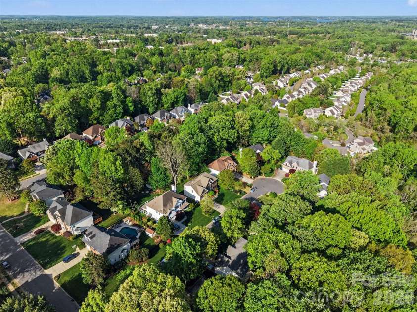 16919 Laureate Road, Huntersville, NC 28078.  MLS# CAR4366125, YatesRealty ID 13137. 