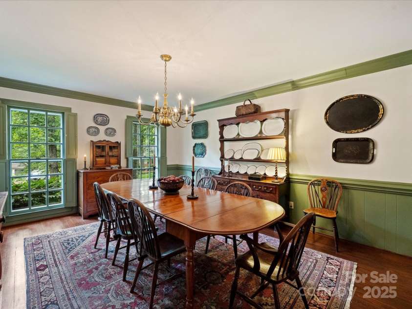 3040 Valencia Terrace, Charlotte, NC 28211.  MLS# CAR4252892, YatesRealty ID 13139. Dining Room
