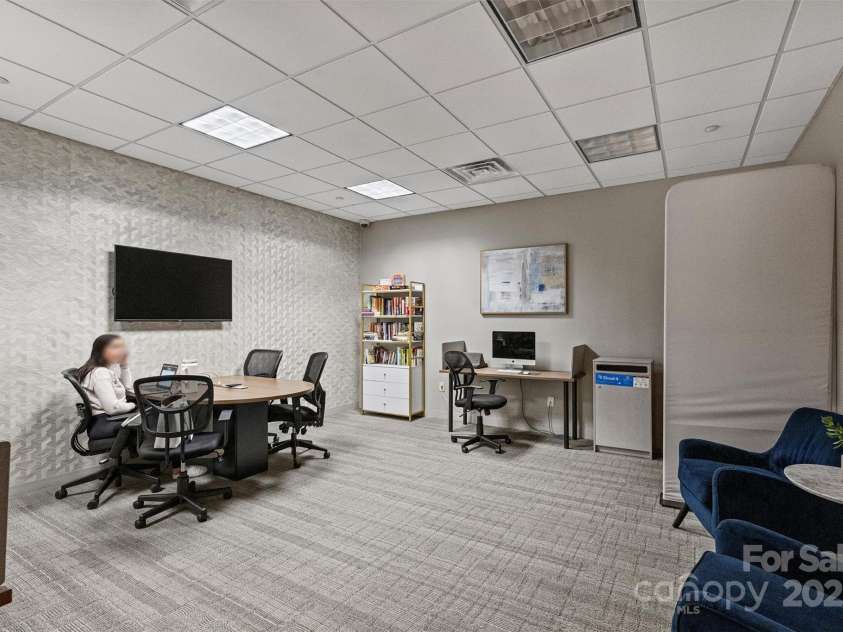210 Church Street, Charlotte, NC 28202.  MLS# CAR4254825, YatesRealty ID 1314. Business Center on Main level 