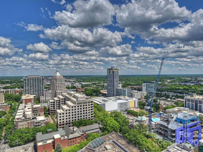 210 Church Street, Charlotte, NC 28202.  MLS# CAR4254825, YatesRealty ID 1314. Serene 