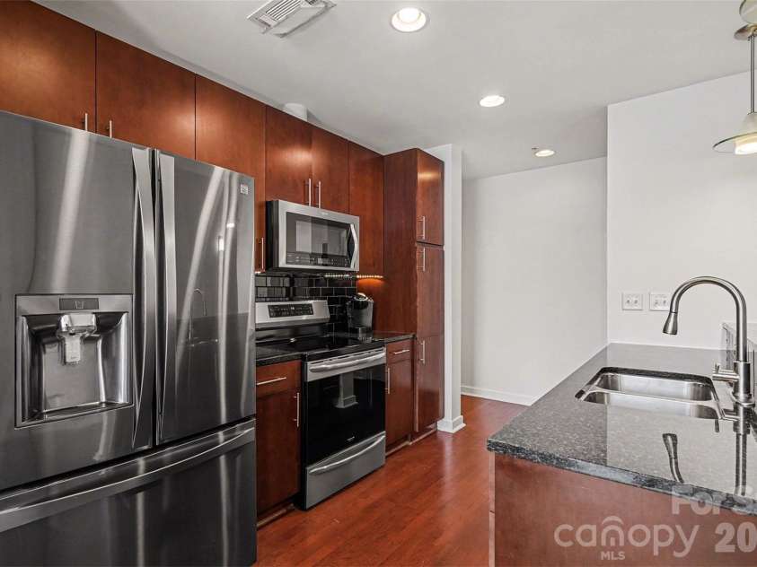 210 Church Street, Charlotte, NC 28202.  MLS# CAR4340266, YatesRealty ID 1314. Kitchen