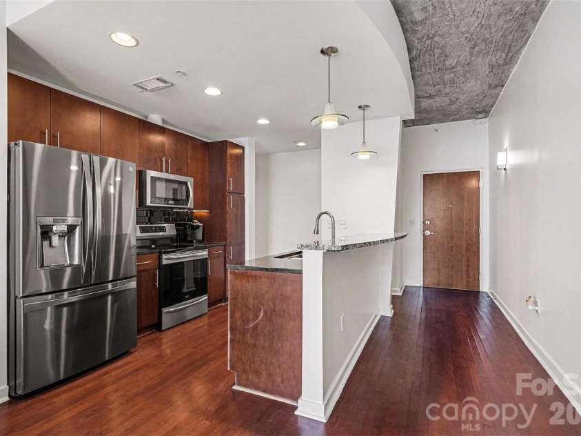 210 Church Street, Charlotte, NC 28202.  MLS# CAR4340266, YatesRealty ID 1314. Kitchen