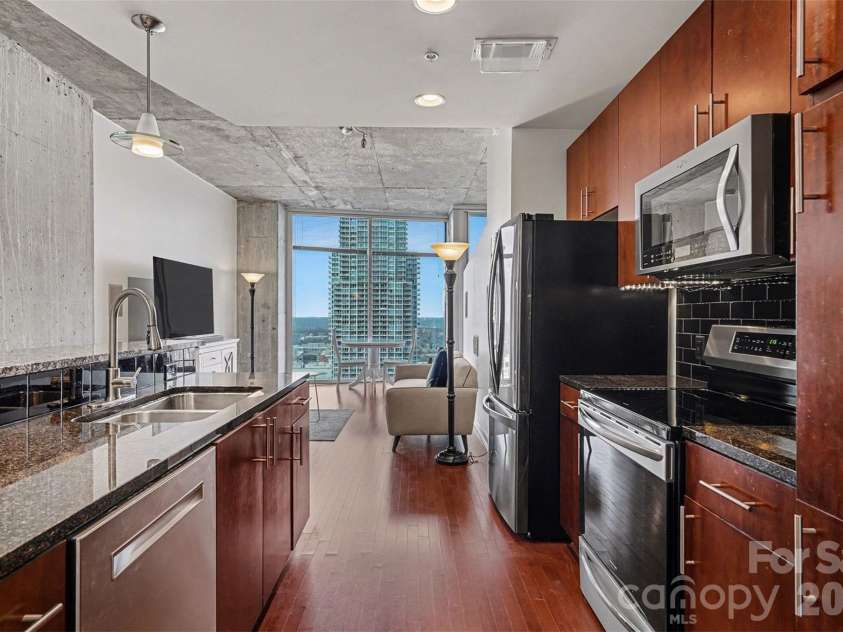 210 Church Street, Charlotte, NC 28202.  MLS# CAR4340266, YatesRealty ID 1314. Kitchen