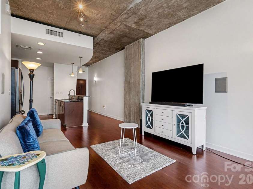 210 Church Street, Charlotte, NC 28202.  MLS# CAR4340266, YatesRealty ID 1314. Living Room