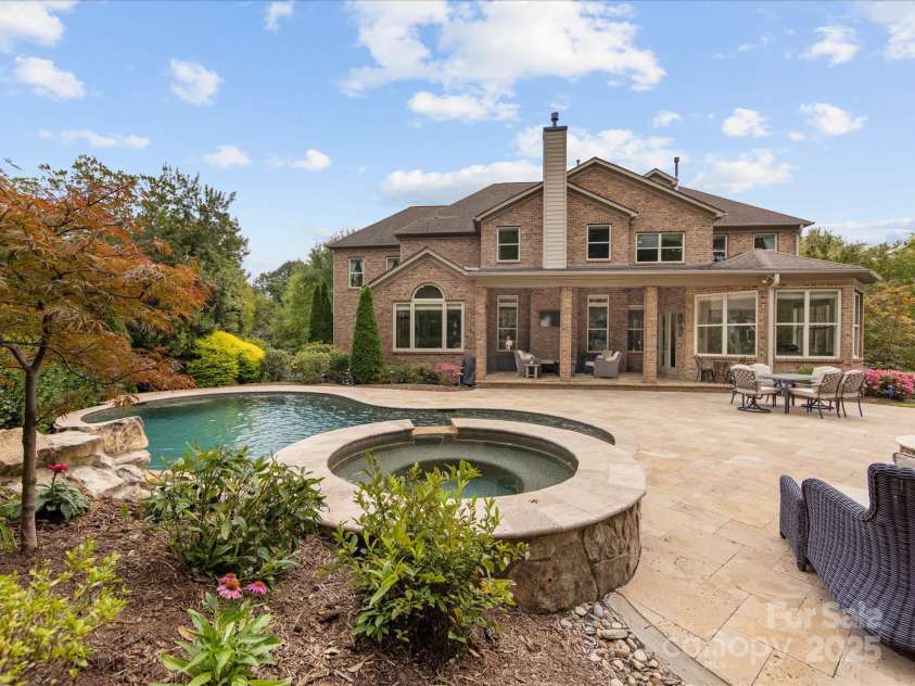 5808 Copperleaf Commons Court, Charlotte, NC 28277.  MLS# CAR4302422, YatesRealty ID 1314. 