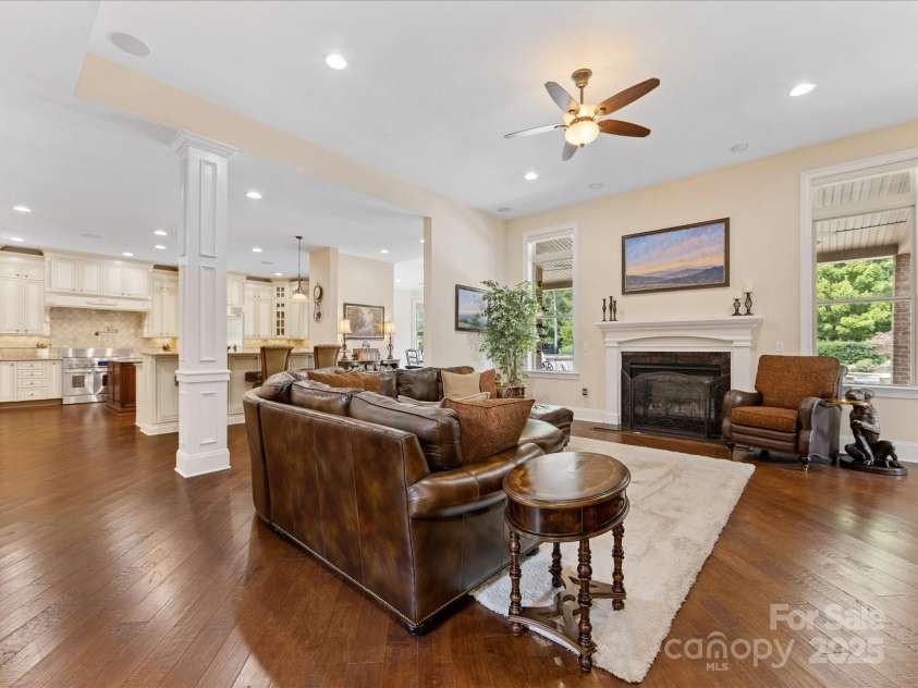 5808 Copperleaf Commons Court, Charlotte, NC 28277.  MLS# CAR4302422, YatesRealty ID 1314. 