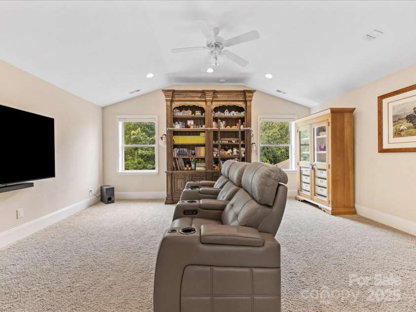 5808 Copperleaf Commons Court, Charlotte, NC 28277.  MLS# CAR4302422, YatesRealty ID 1314. 