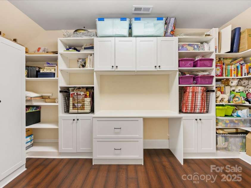 5808 Copperleaf Commons Court, Charlotte, NC 28277.  MLS# CAR4302422, YatesRealty ID 1314. 