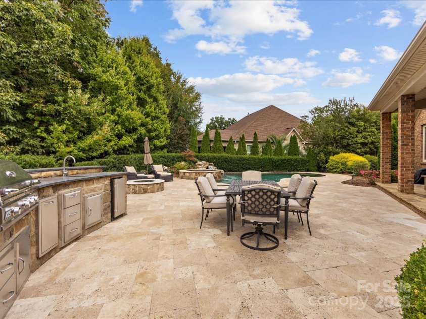 5808 Copperleaf Commons Court, Charlotte, NC 28277.  MLS# CAR4302422, YatesRealty ID 1314. 