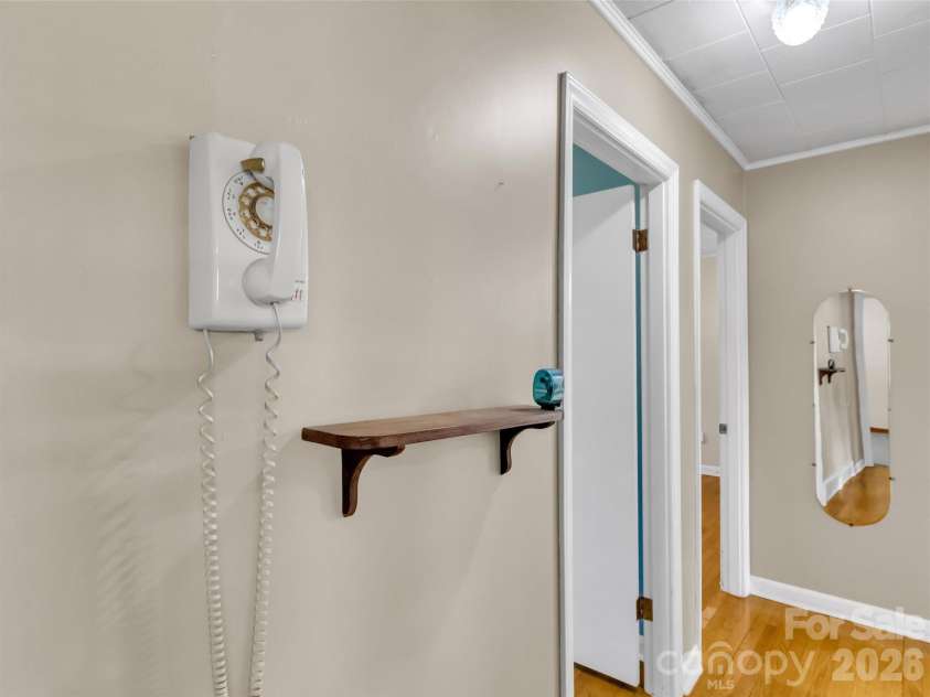 68 Skyview Drive, Waynesville, NC 28786.  MLS# CAR4368765, YatesRealty ID 13140. Hall