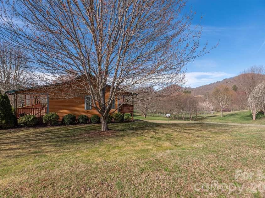57 Gloria Way, Waynesville, NC 28785.  MLS# CAR4358759, YatesRealty ID 13141. 