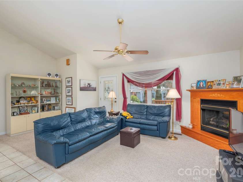 57 Gloria Way, Waynesville, NC 28785.  MLS# CAR4358759, YatesRealty ID 13141. 