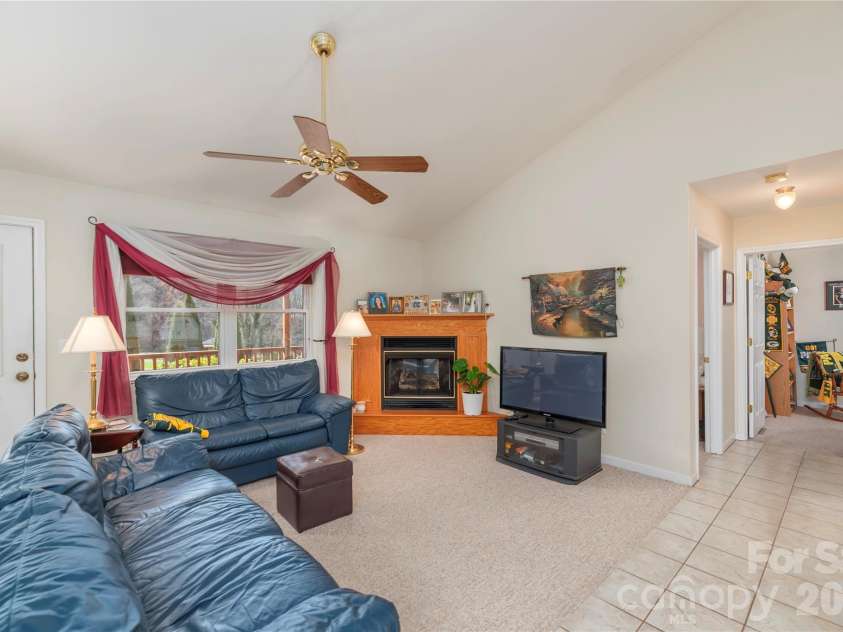 57 Gloria Way, Waynesville, NC 28785.  MLS# CAR4358759, YatesRealty ID 13141. 