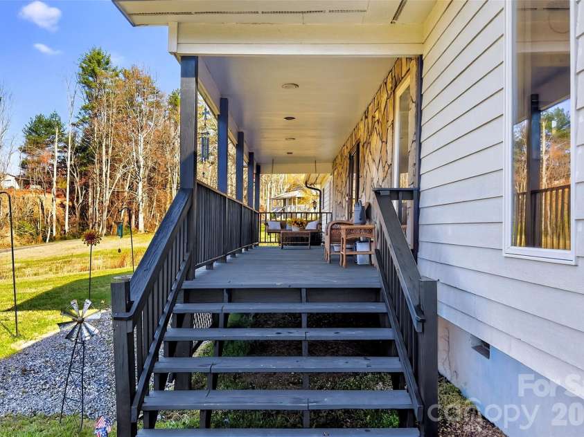 20 Annie Drive, Marion, NC 28752.  MLS# CAR4357661, YatesRealty ID 13142. 