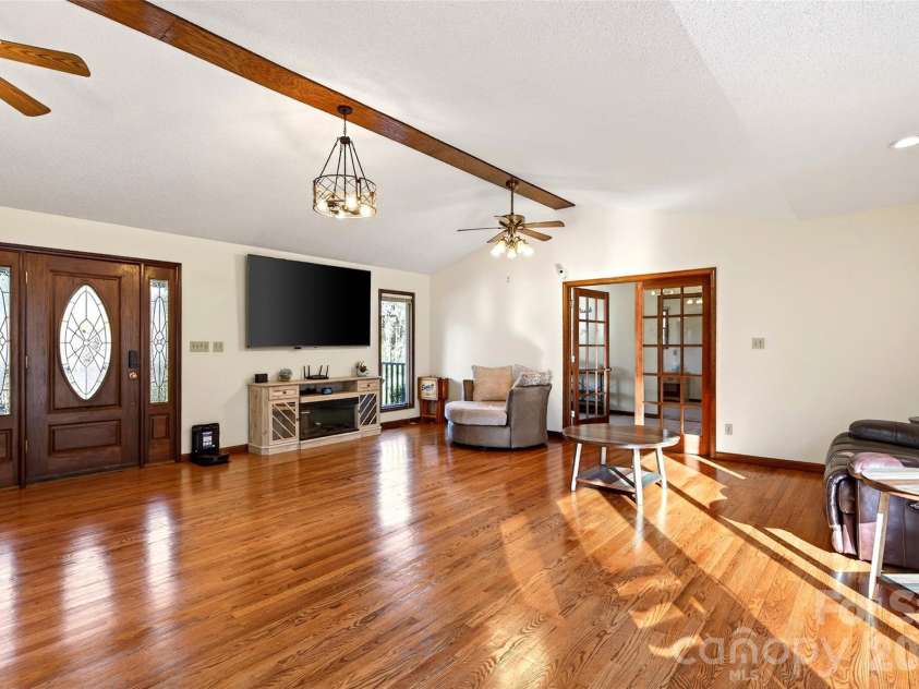 20 Annie Drive, Marion, NC 28752.  MLS# CAR4357661, YatesRealty ID 13142. 