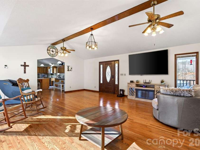 20 Annie Drive, Marion, NC 28752.  MLS# CAR4357661, YatesRealty ID 13142. 
