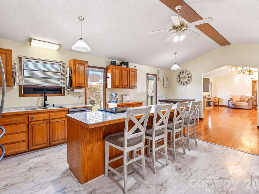 20 Annie Drive, Marion, NC 28752.  MLS# CAR4357661, YatesRealty ID 13142. 