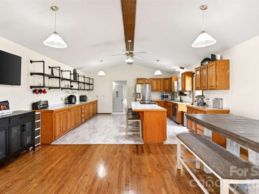 20 Annie Drive, Marion, NC 28752.  MLS# CAR4357661, YatesRealty ID 13142. 