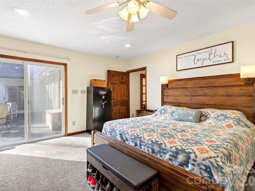 20 Annie Drive, Marion, NC 28752.  MLS# CAR4357661, YatesRealty ID 13142. 
