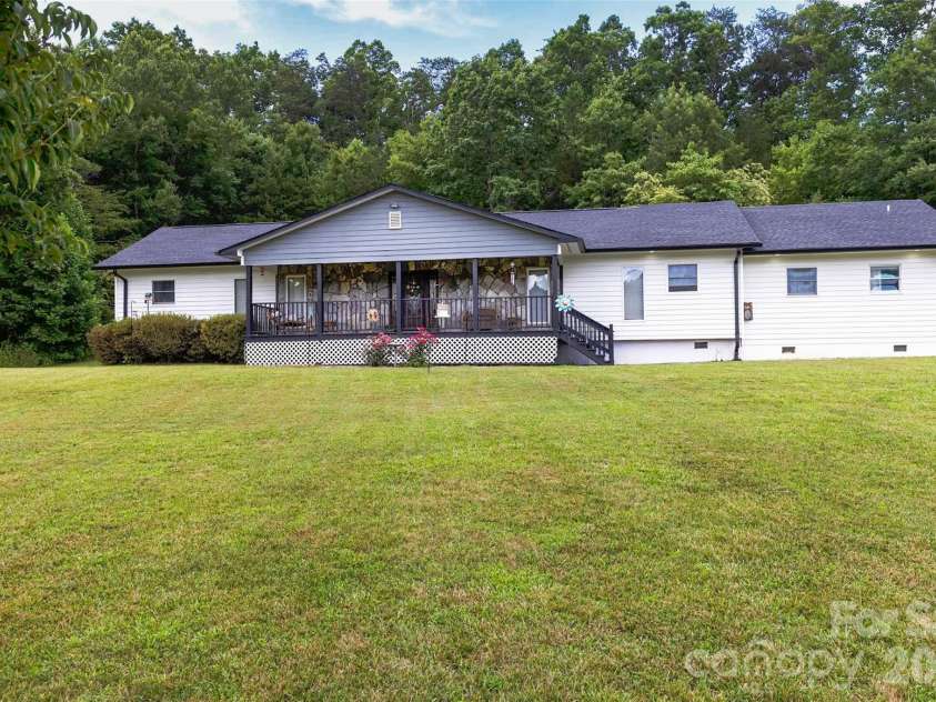 20 Annie Drive, Marion, NC 28752.  MLS# CAR4357661, YatesRealty ID 13142. 