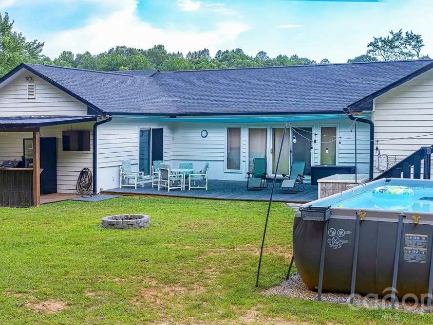 20 Annie Drive, Marion, NC 28752.  MLS# CAR4357661, YatesRealty ID 13142. 