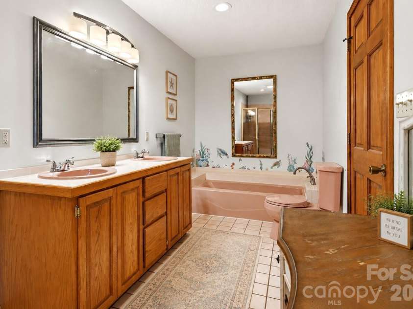 20 Annie Drive, Marion, NC 28752.  MLS# CAR4357661, YatesRealty ID 13142. Virtually Added Rug