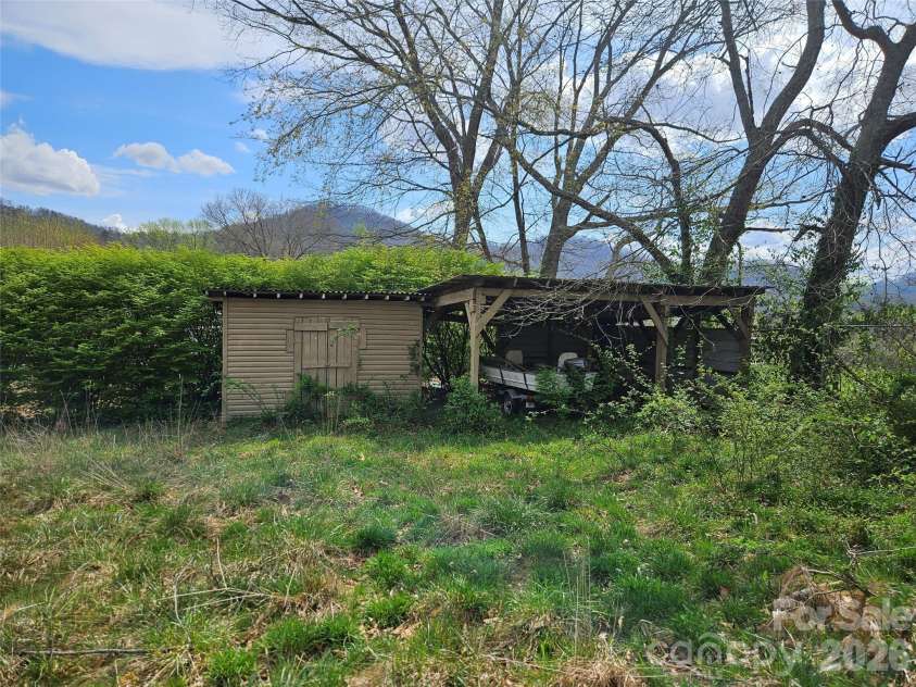 153 Kel Mil Road, Waynesville, NC 28785.  MLS# CAR4363559, YatesRealty ID 13144. 
