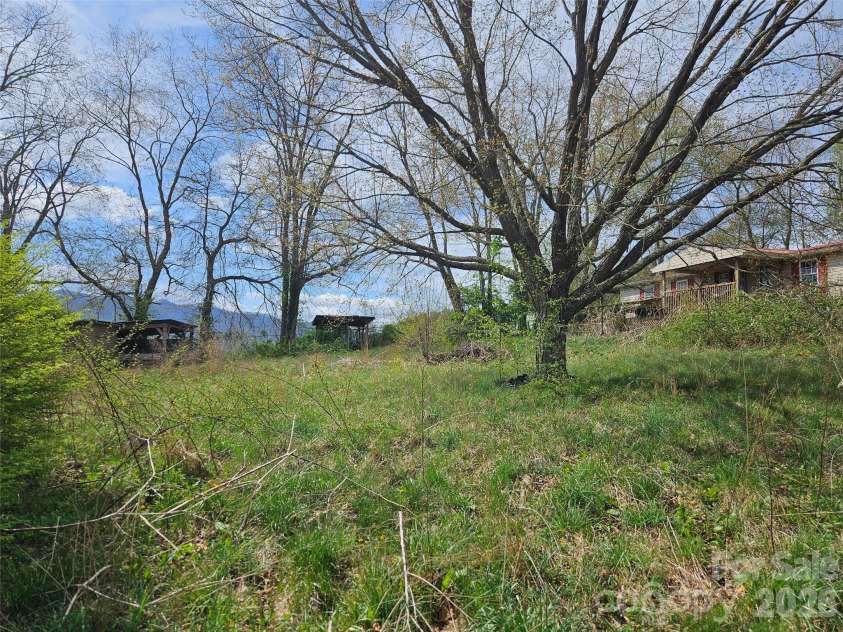 153 Kel Mil Road, Waynesville, NC 28785.  MLS# CAR4363559, YatesRealty ID 13144. 