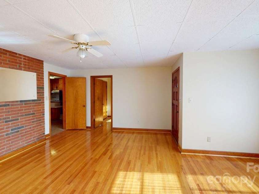 541 Romine Drive, Marion, NC 28752.  MLS# CAR4232538, YatesRealty ID 13144. 